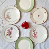 Assiettes plates anciennes dépareillées en faïence avec liserets dorés