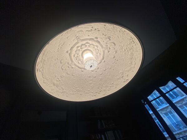 Suspension sky garden par Marcel Wanders pour Flos