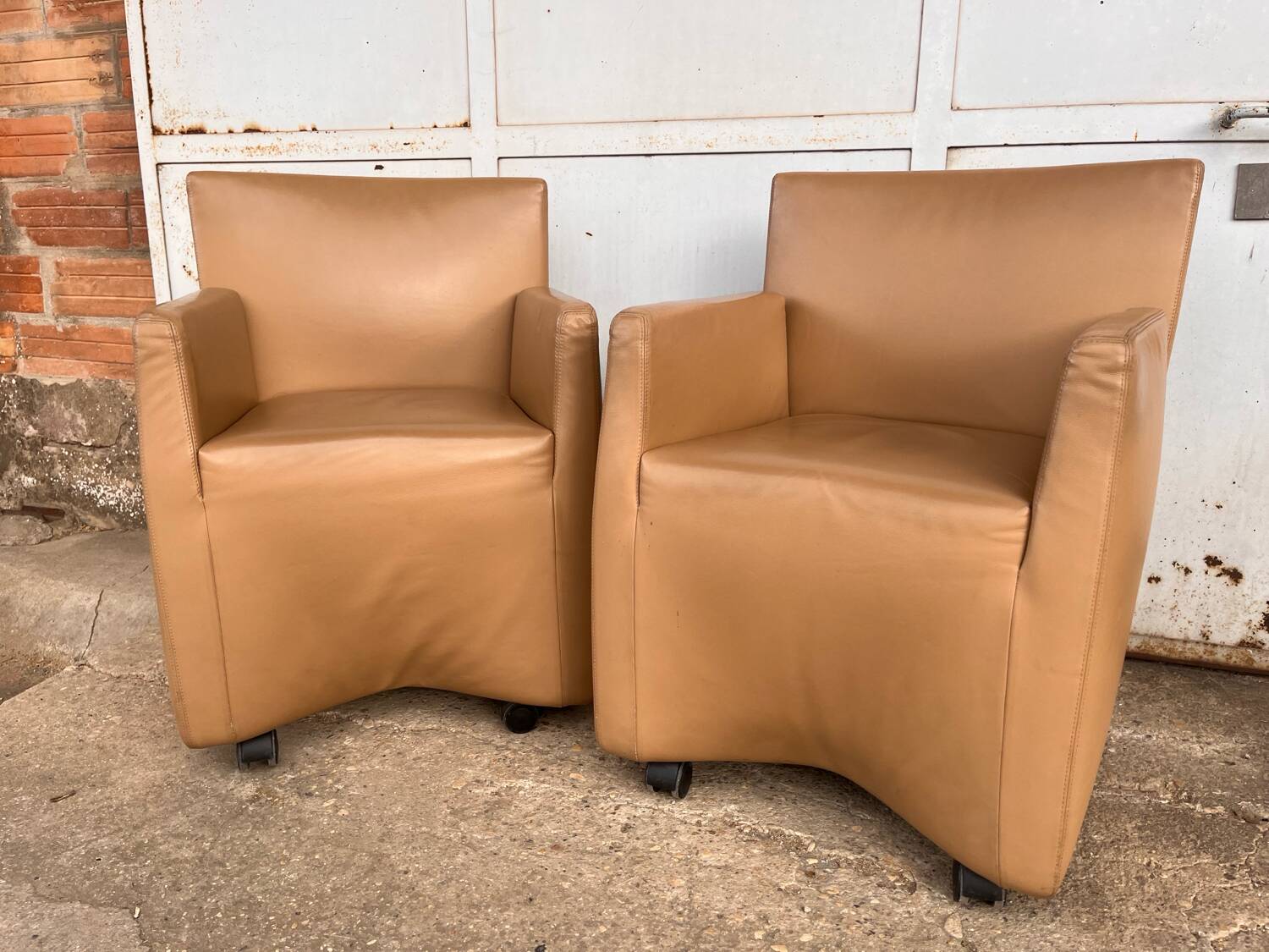 Pair of Italian design armchairs Pat.Pending