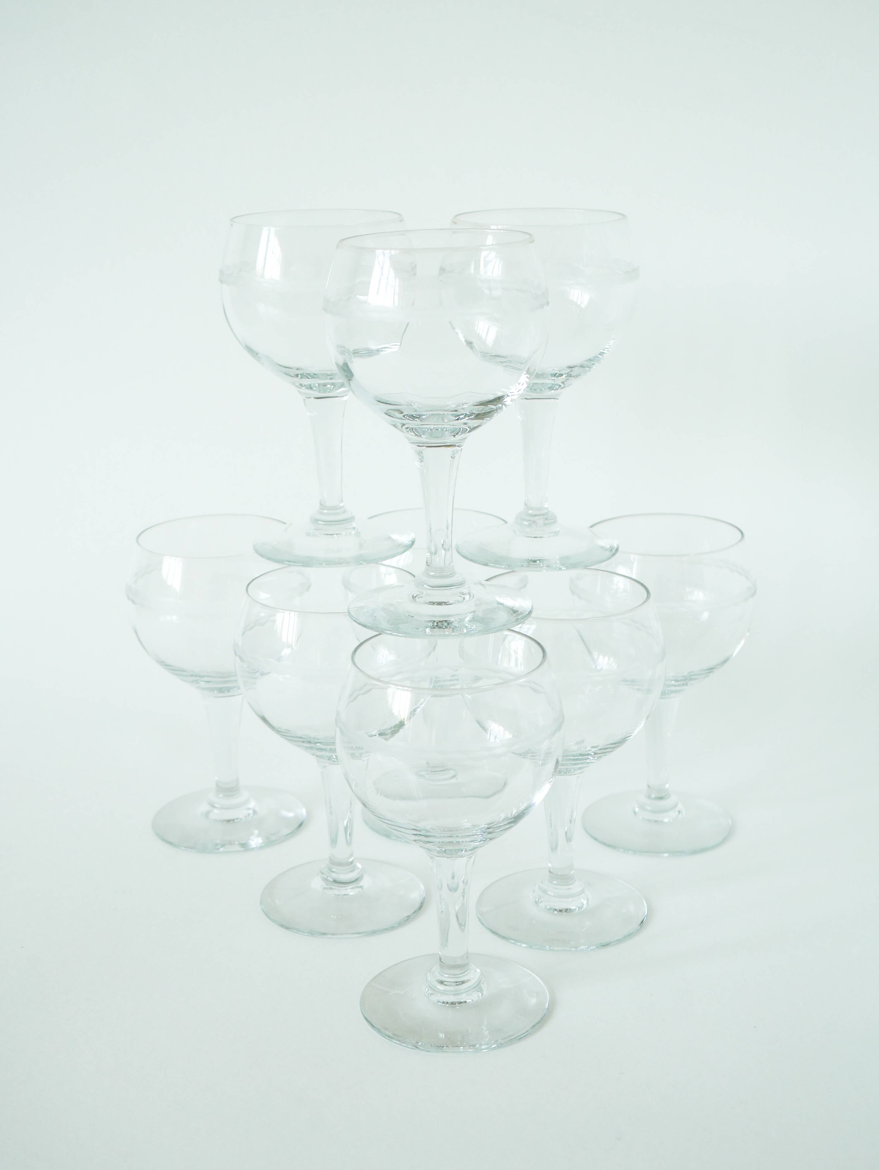 Set of 9 old wine glasses, engraved, 1940