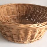 Wicker empty-pocket basket