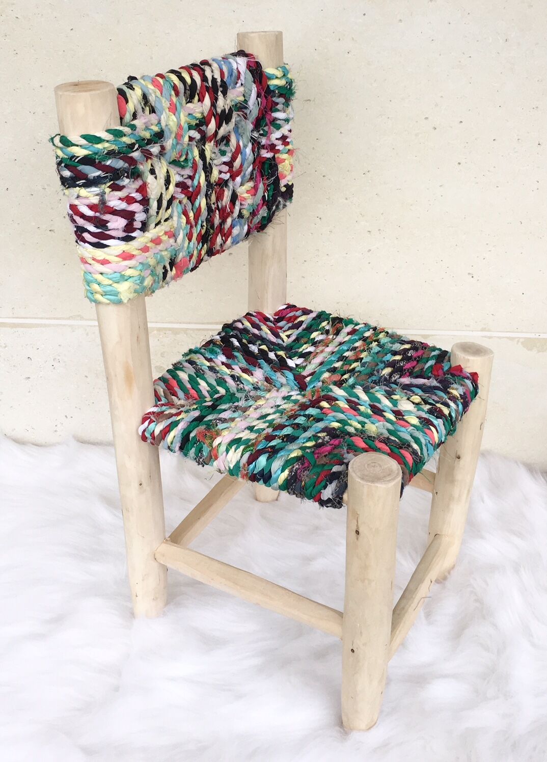 Chaise en tissus recyclés