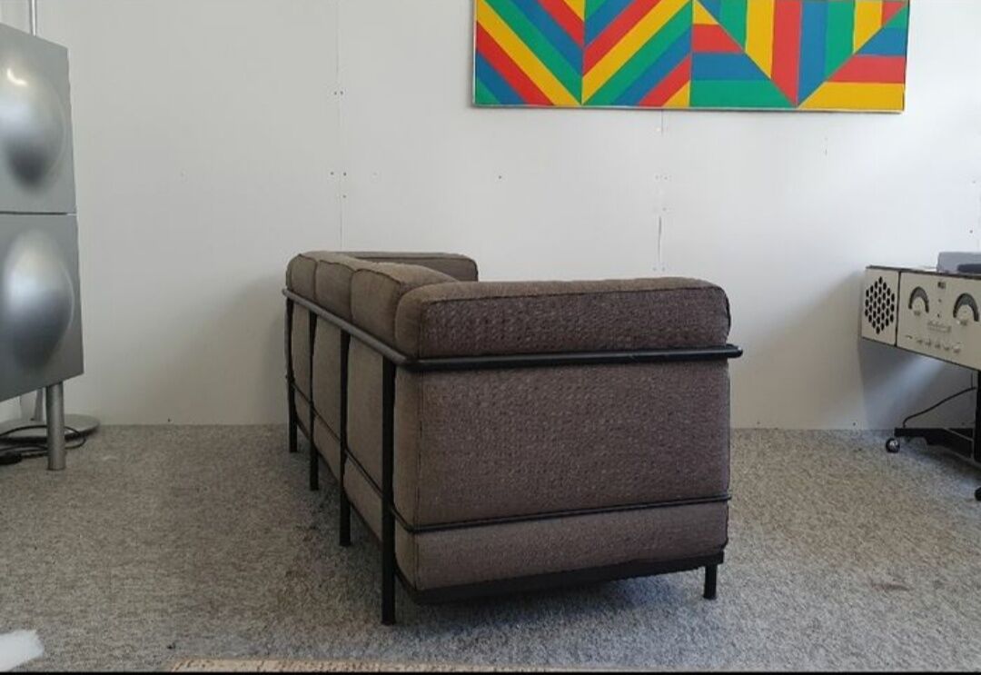 LC2 3-seater sofa by Le Corbusier, Cassina edition