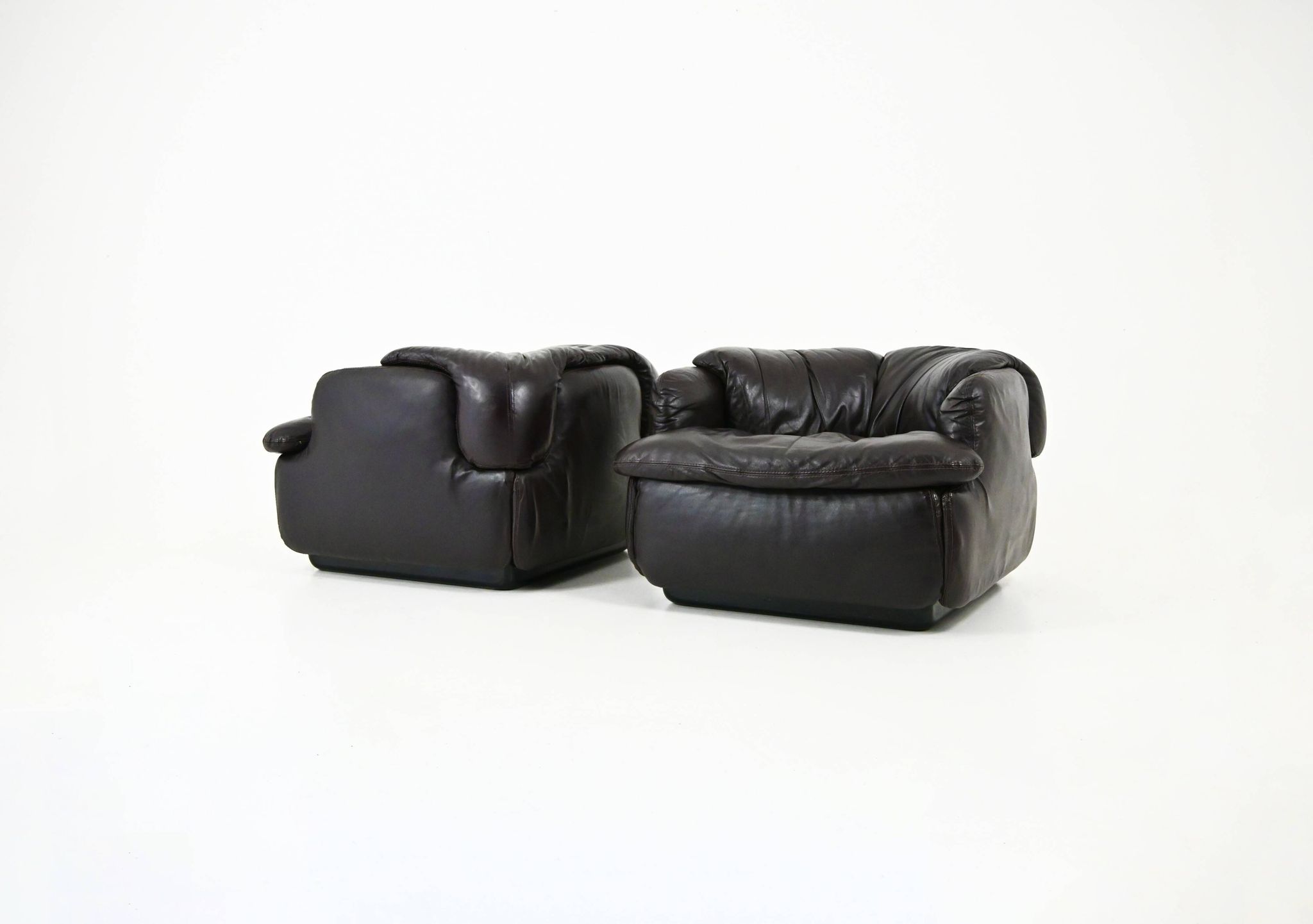 "Confidential" armchairs by Alberto Rosselli for Saporiti Italia, 1970s