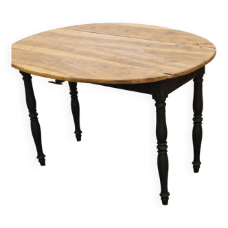 Shuttered table