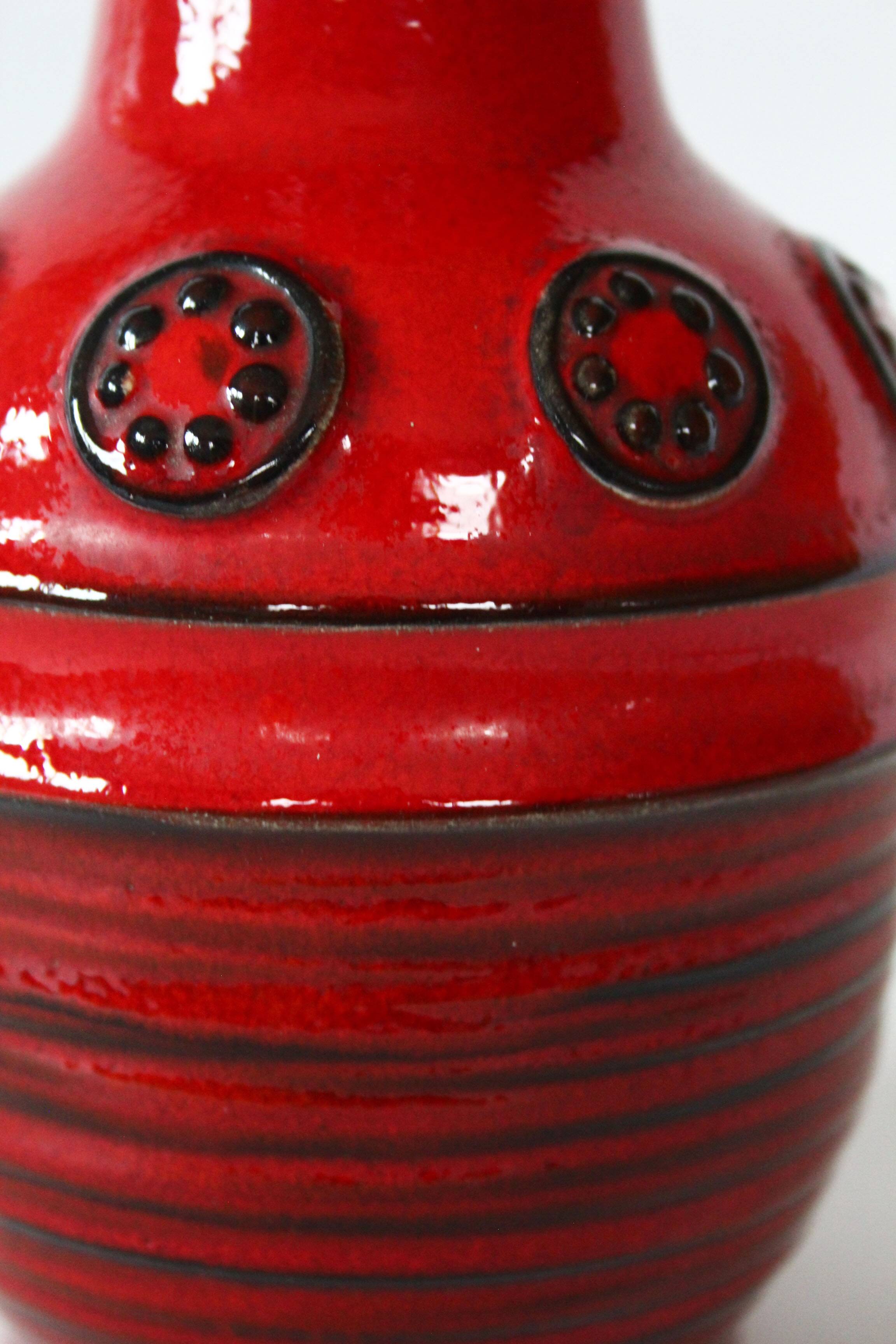 Vintage Vase en céramique rétro milieu du siècle, Allemagne, rouge