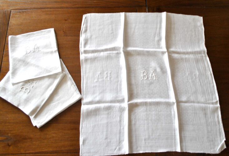 Lot de 4 serviettes de table en coton métis damassé brodé monogramme BA