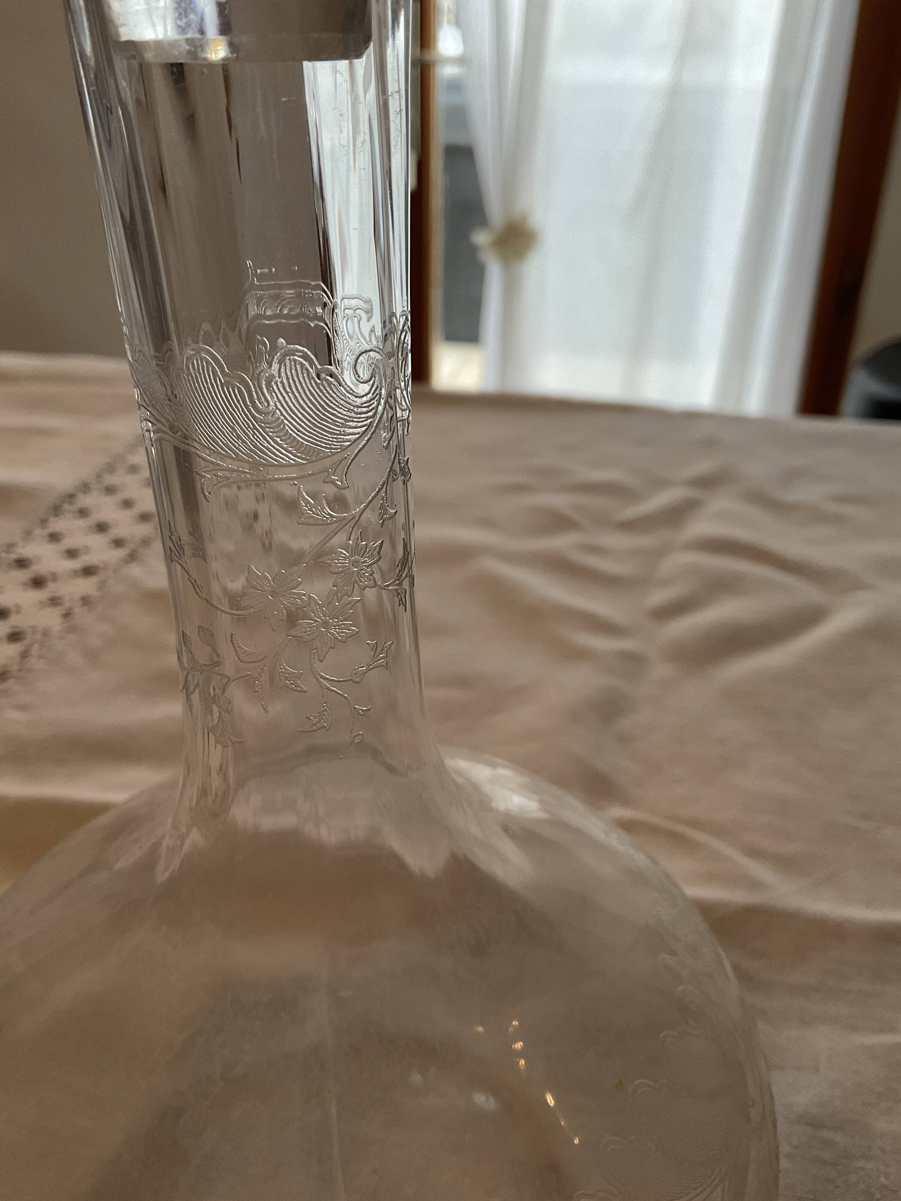 Carafe, Cristal saint louis, model Massenet with Venetian ratings