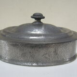 Oval tin box