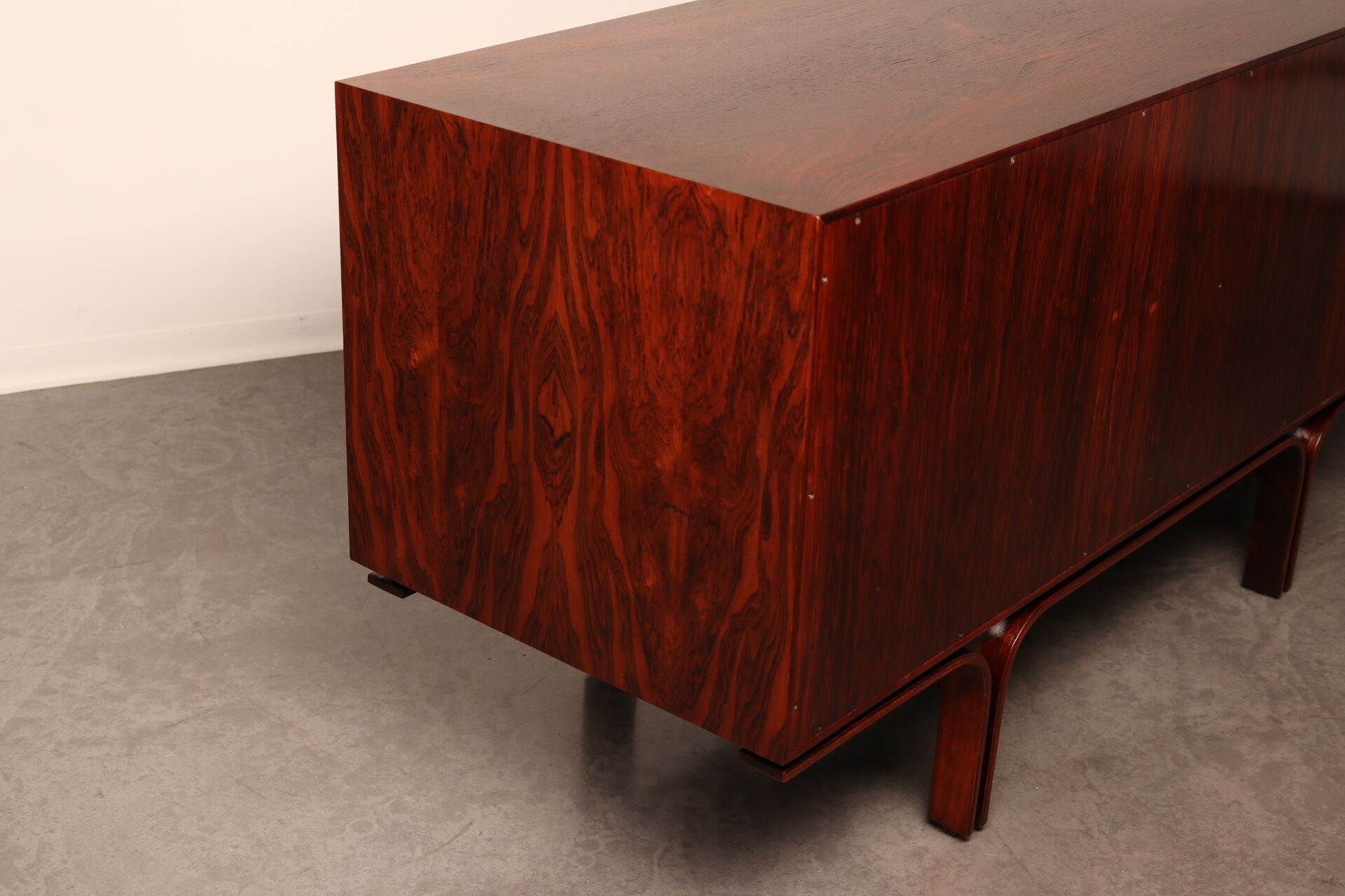 Sideboard in rio-rosewood by Gianfranco Frattini for Bernini - Italy - 1960's