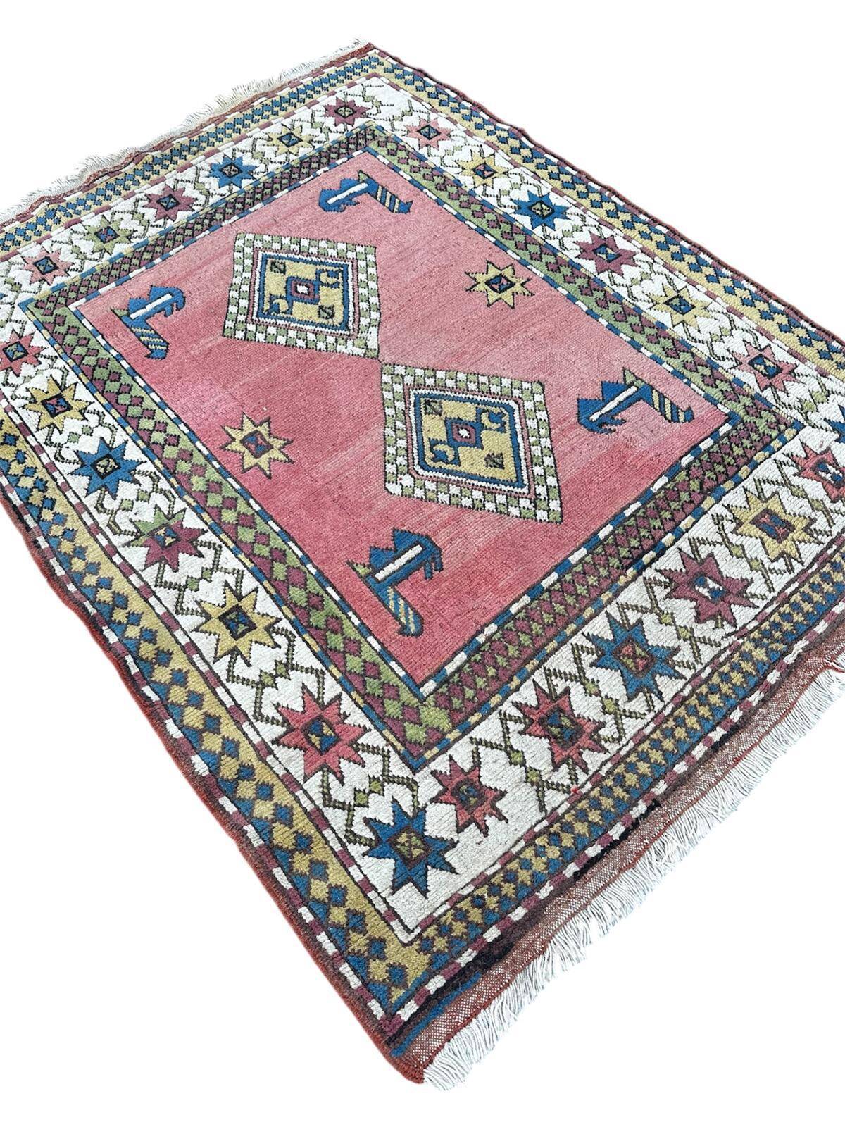 Handmade Turkish rug 140cm x 190cm