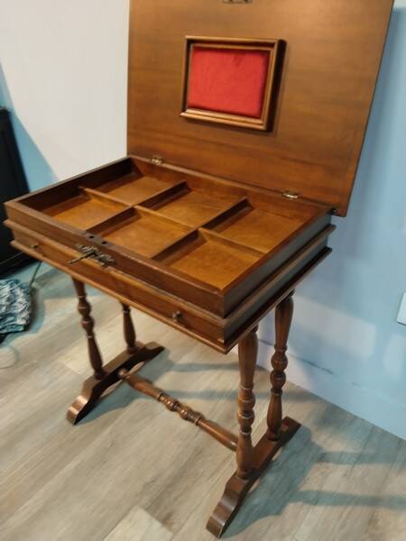 Sewing table / work table St Louis Philippe early 20th century
