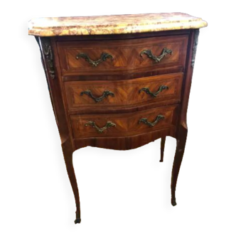 Louis XV marquetry chest of drawers