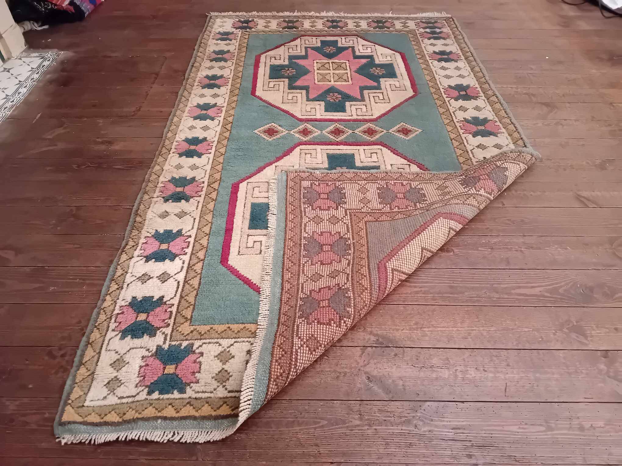 Handmade Anatolian Kars rug 203x117cm