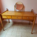 Vintage hairdresser with mirror Gautier