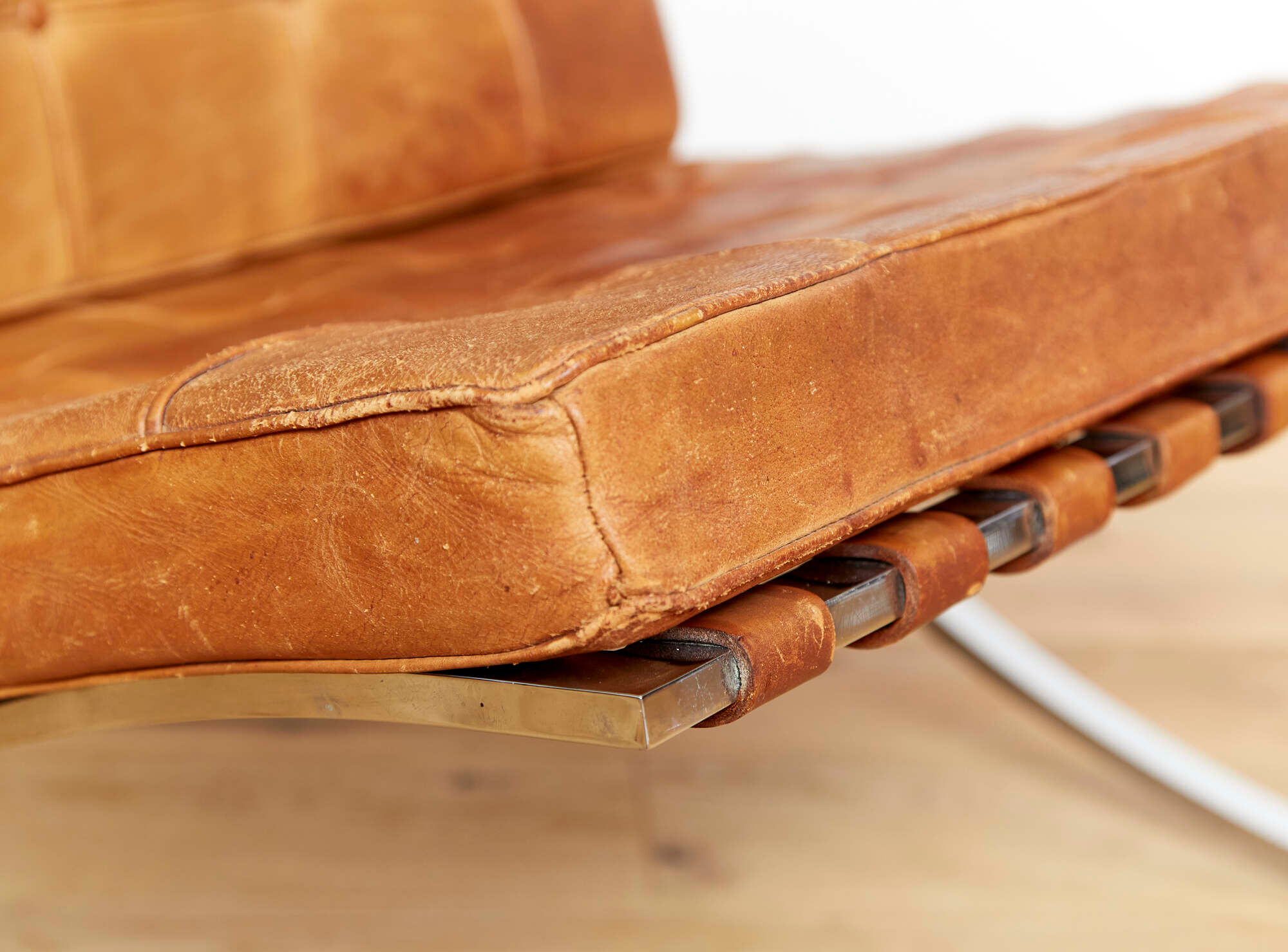 Ludwig Mies van der Rohe MR90 Barcelona armchair