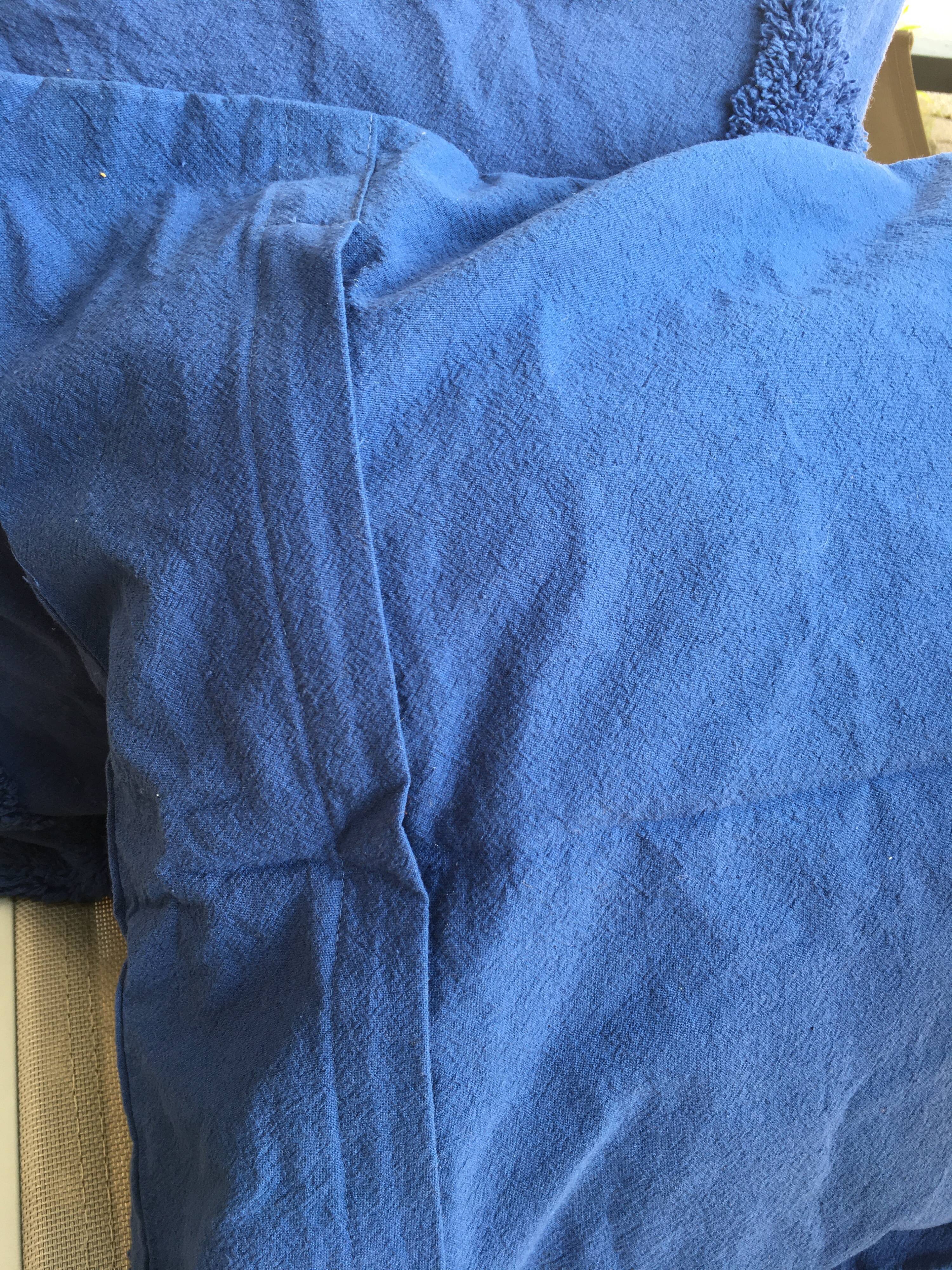 Duo blue Berber cushions