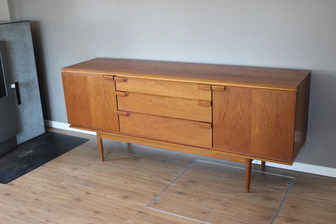 Vintage Scandinavian style teak line by Austinsuite 60s