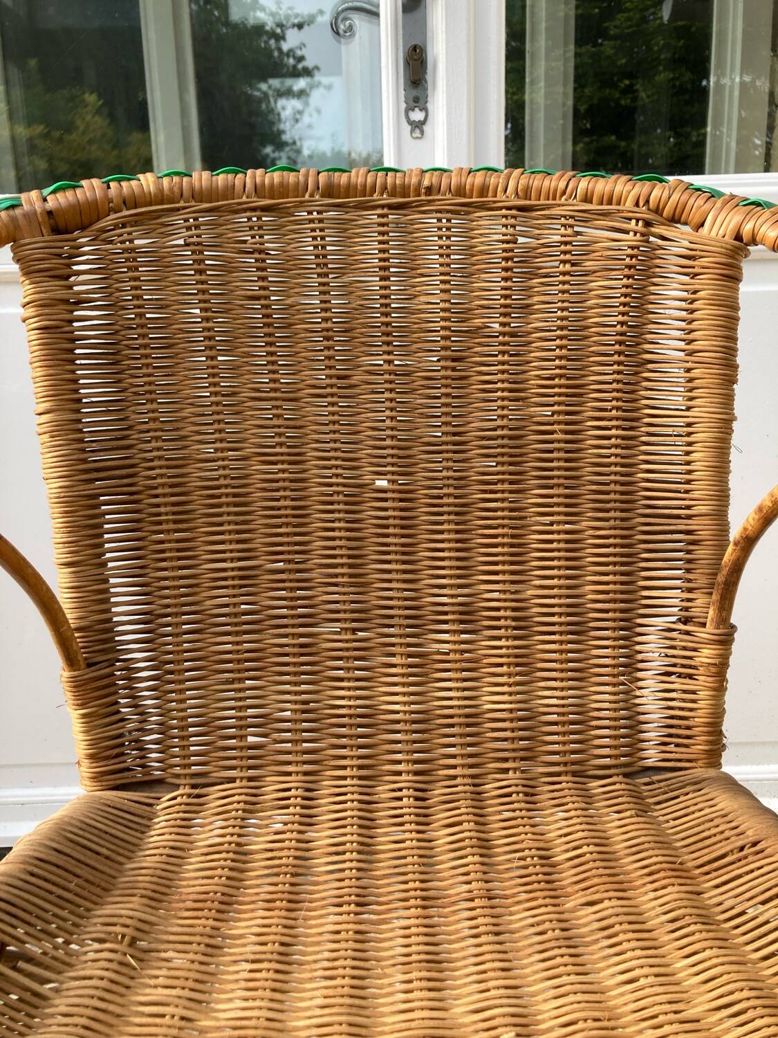 Fauteuil en osier vintage