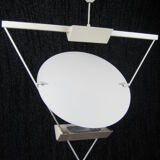 Suspension Artemide en triangle inversé de Mario Botta