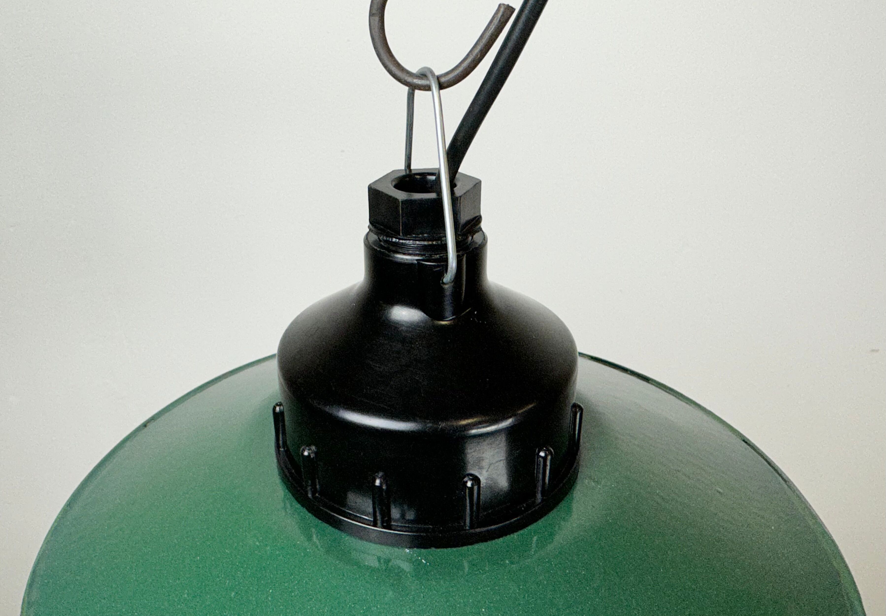 Industrial bakelite green enamel pendant light with ribbed glass, 1970s