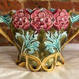 Onnaing earthenware cache pot