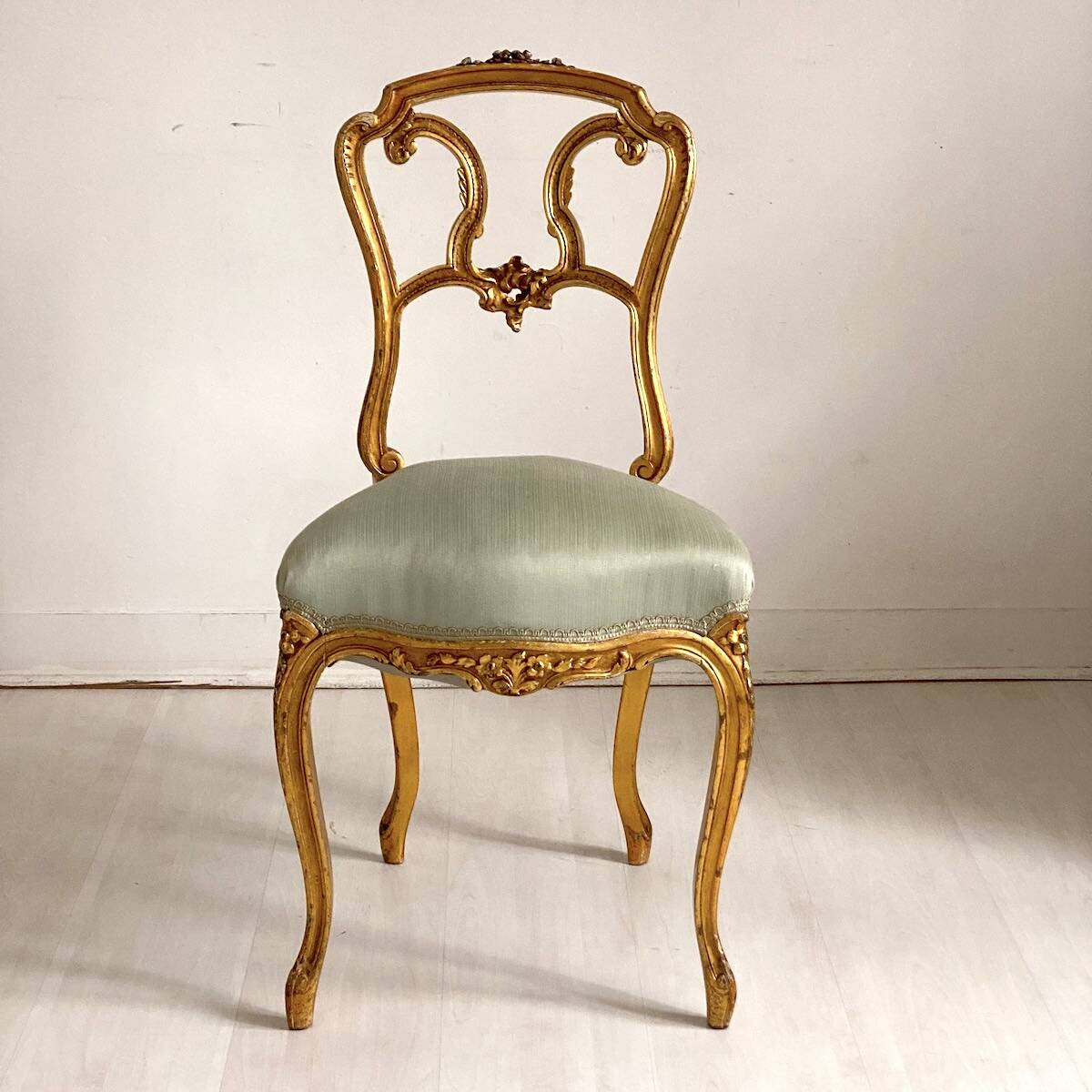 Chaise en bois sculpté et doré Époque Napoléon III
