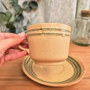 Grande tasse et soucoupe gres vintage