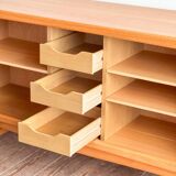 Buffet scandinave Johannes Andersen modèle 240 en chêne, Danemark