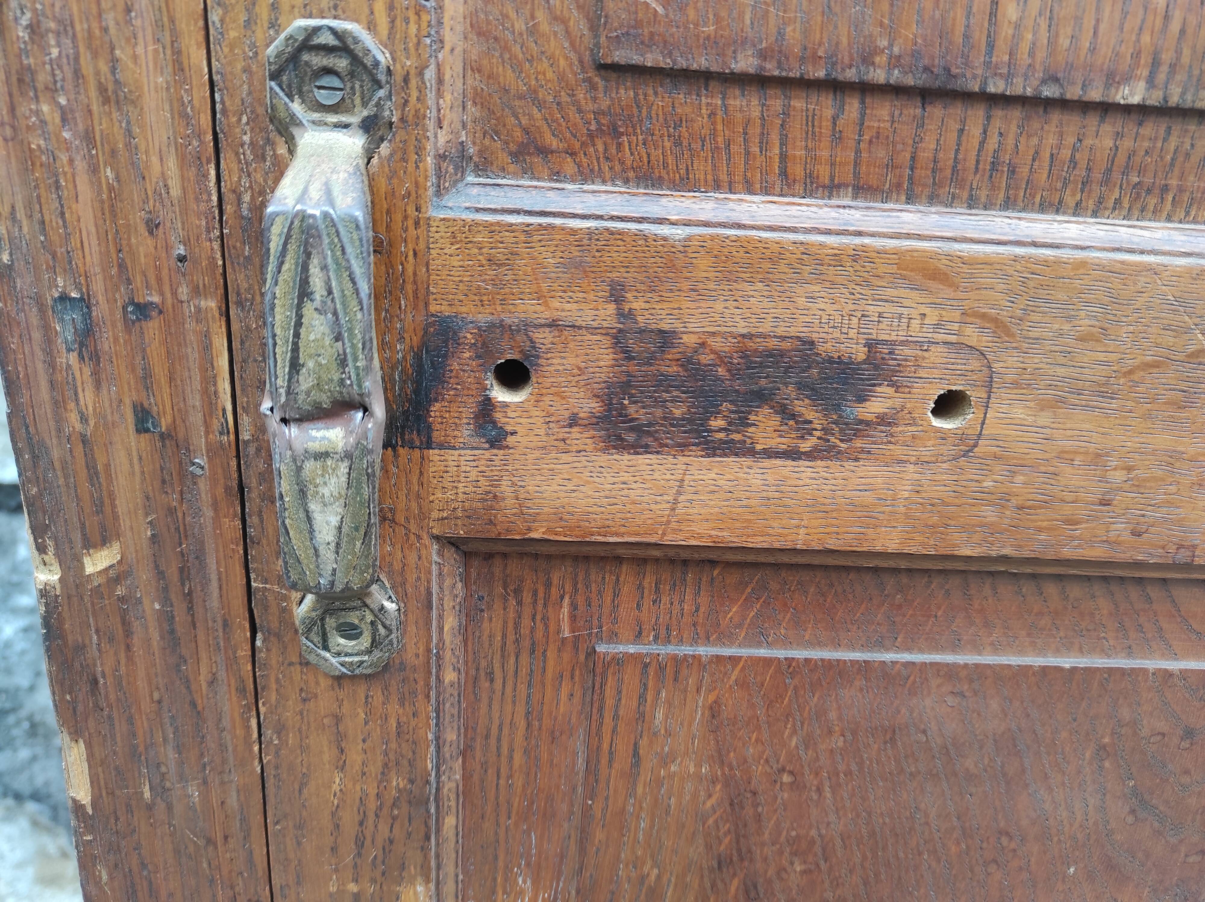 Vintage wooden wooden cabinet 1 door