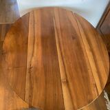 Shuttered table in blond walnut, spindle legs, for 6 people