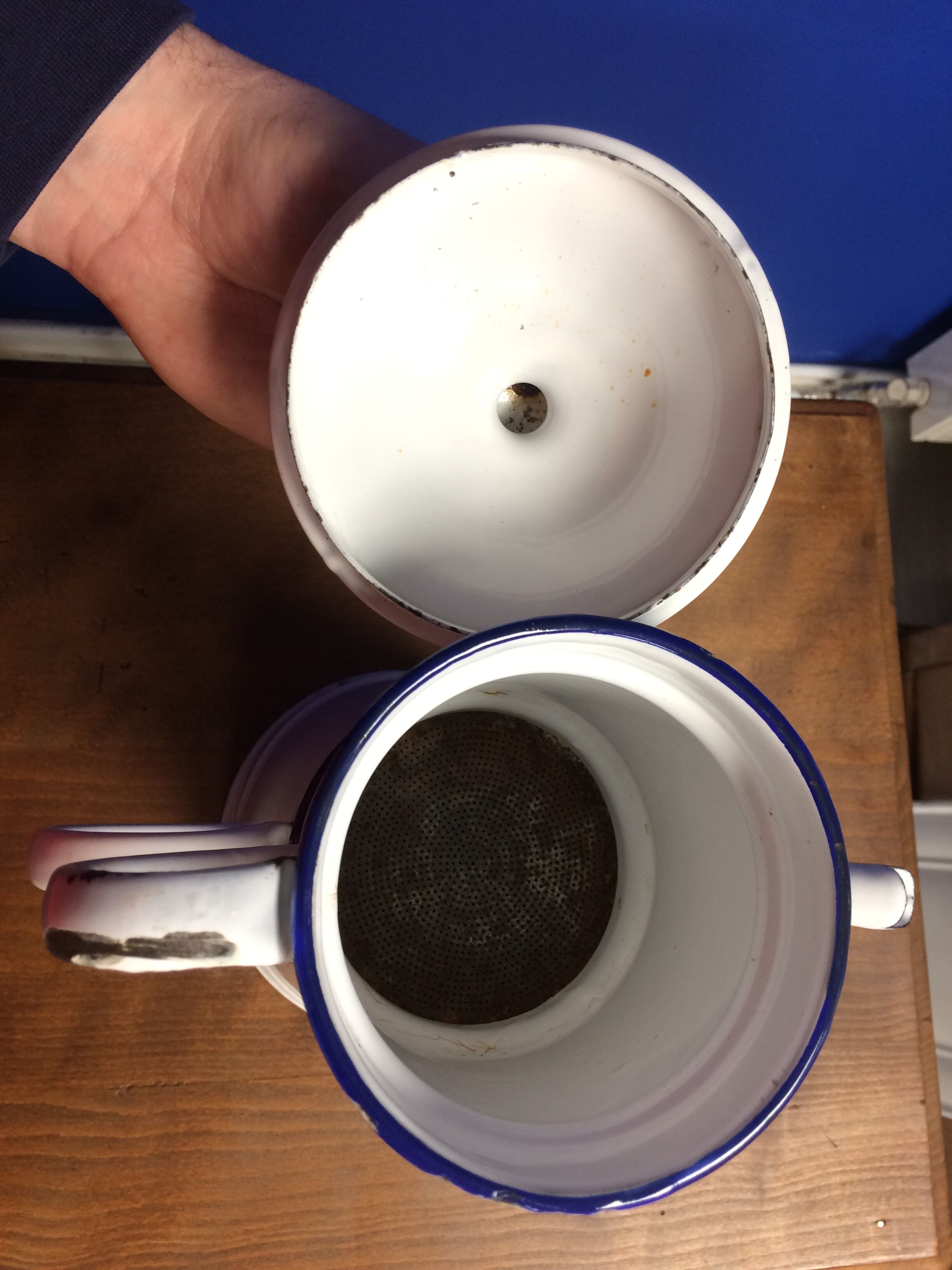 Enamelled kitchen coffee maker, ladle holder, spice jars set