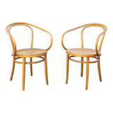 Paire de fauteuils modèle 209 attribués à Thonet, 1970