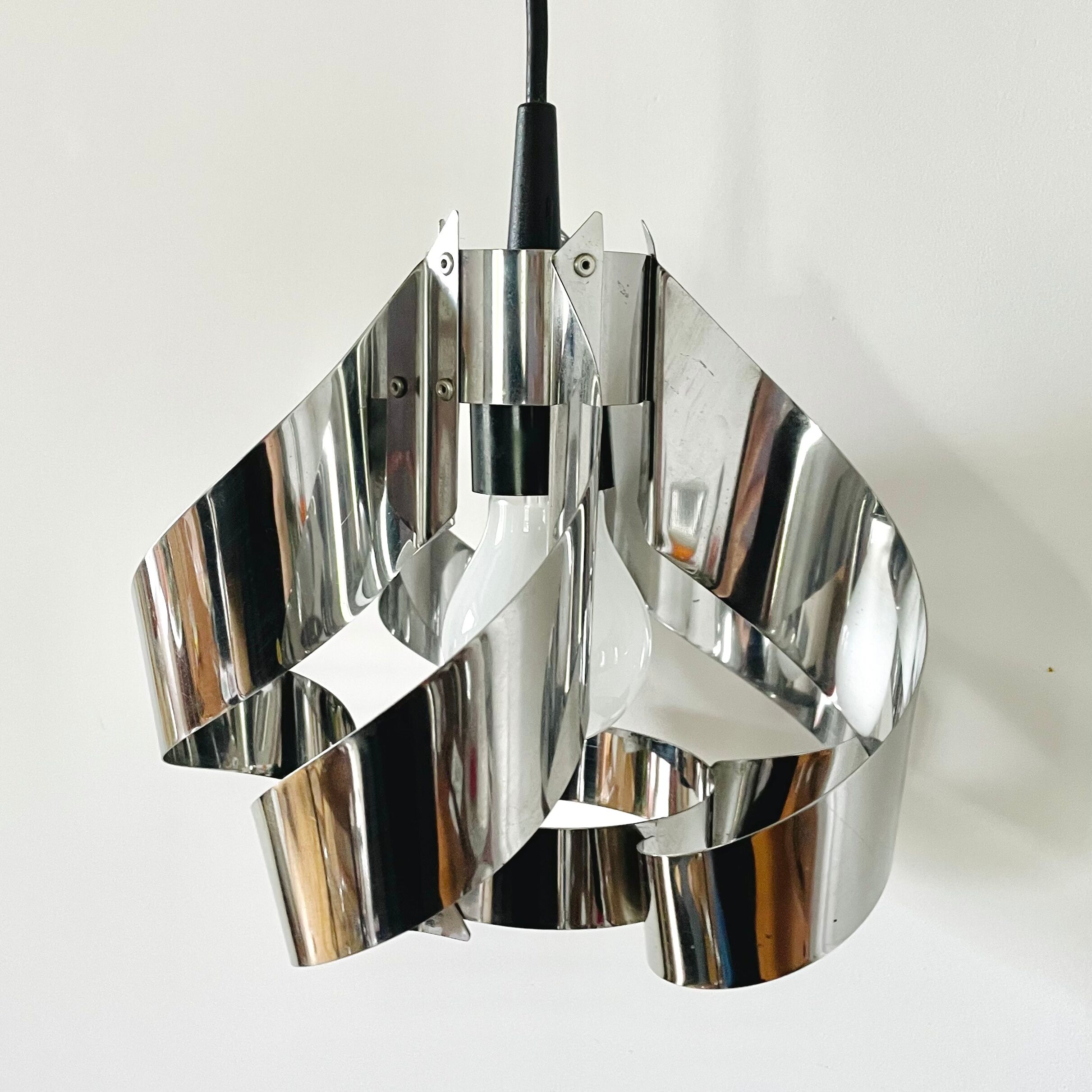 Suspension tourbillon space age