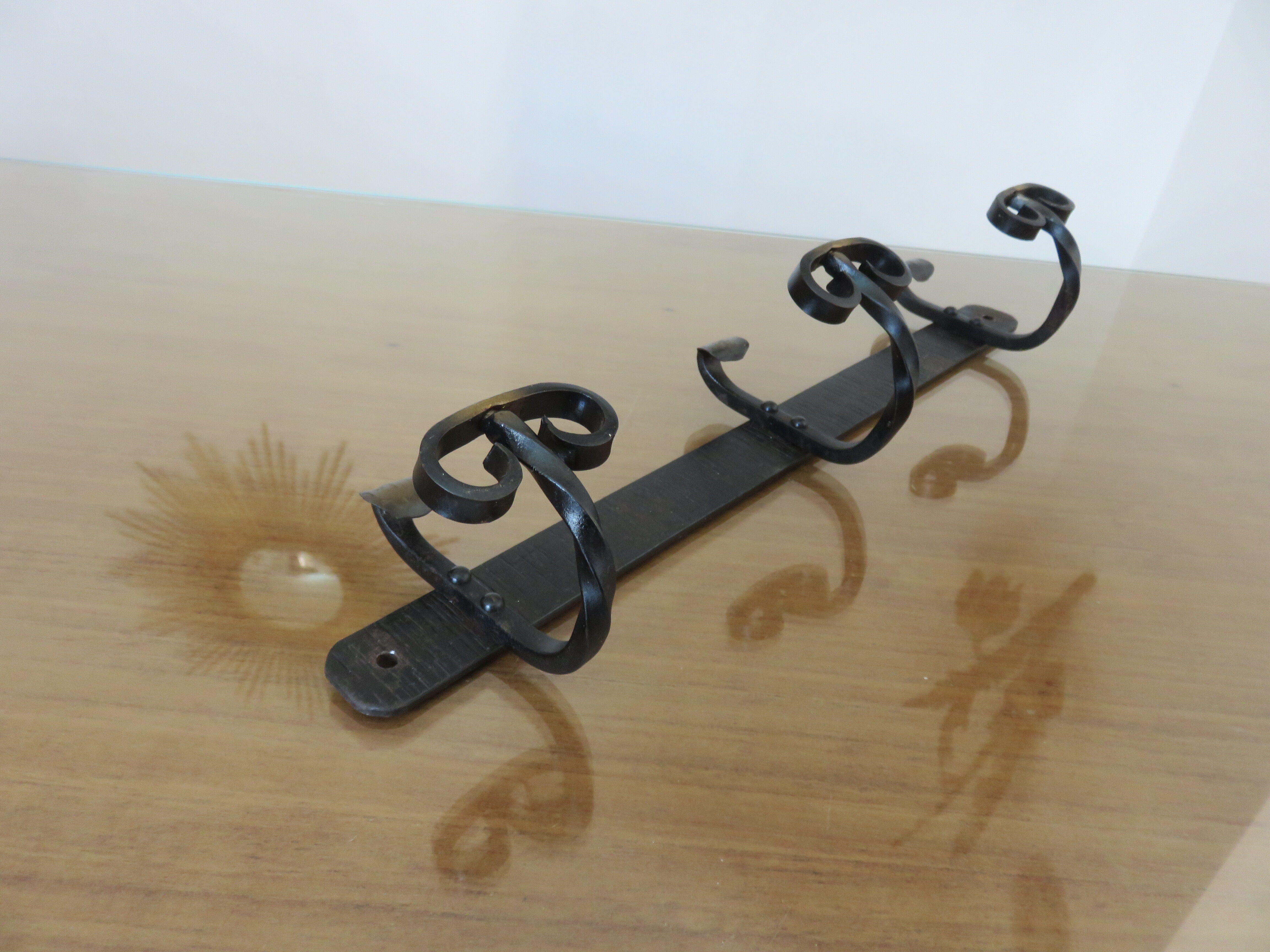 Wall coat rack 3 hooks in hammered wrought iron years 50 60