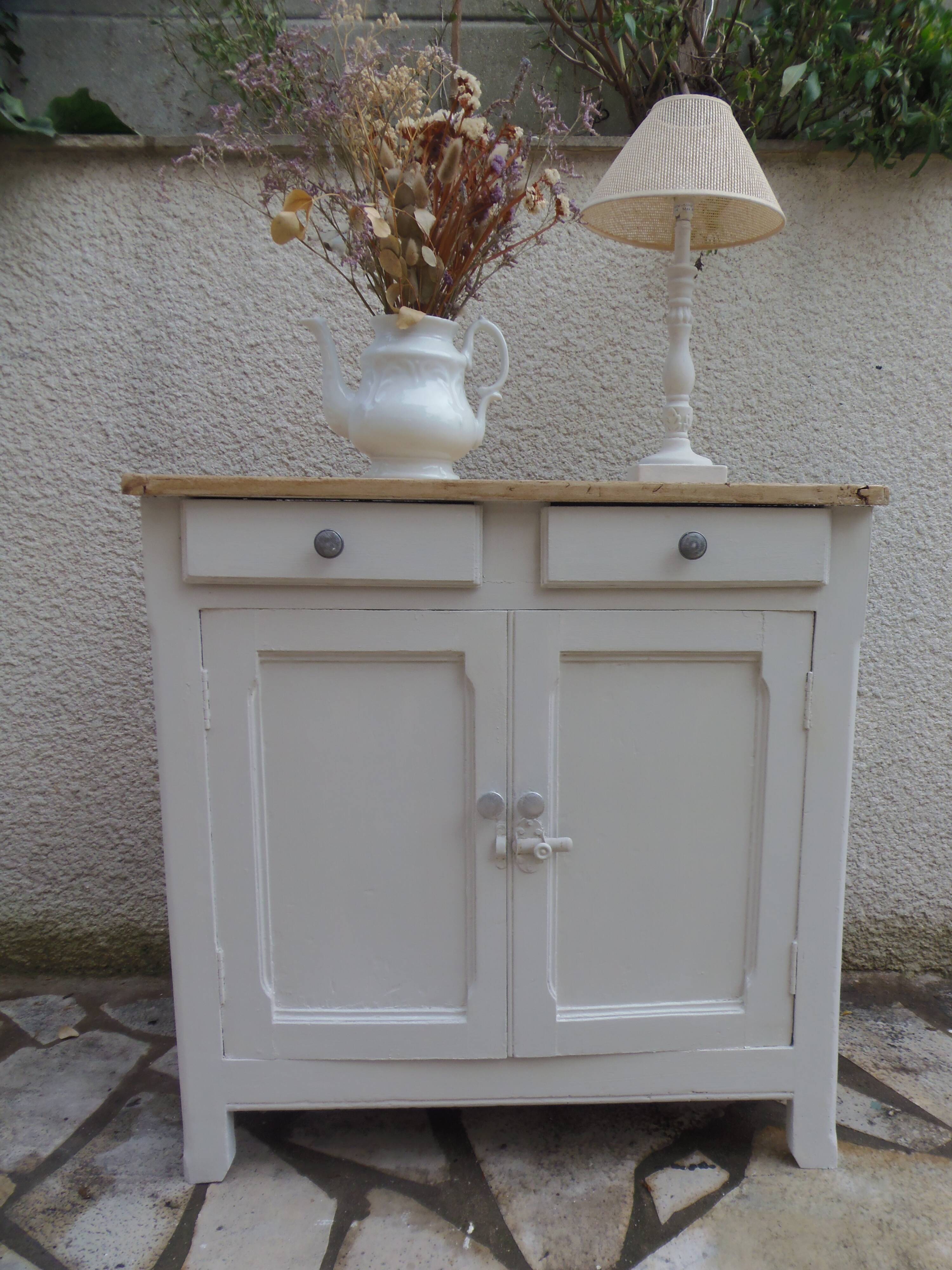 Vintage Parisian buffet re-enchanted in pearl grey, wooden top.