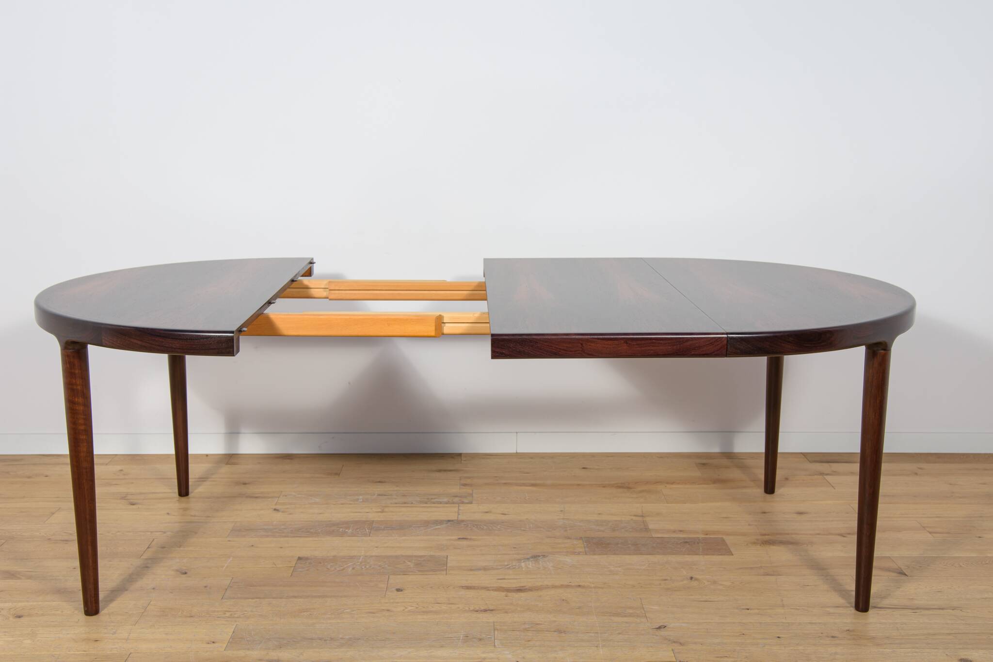 Mid-Century Round Rosewood Extendable Dining Table, Denmark, 1960s