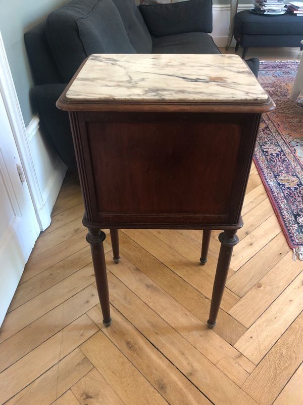 Table de chevet