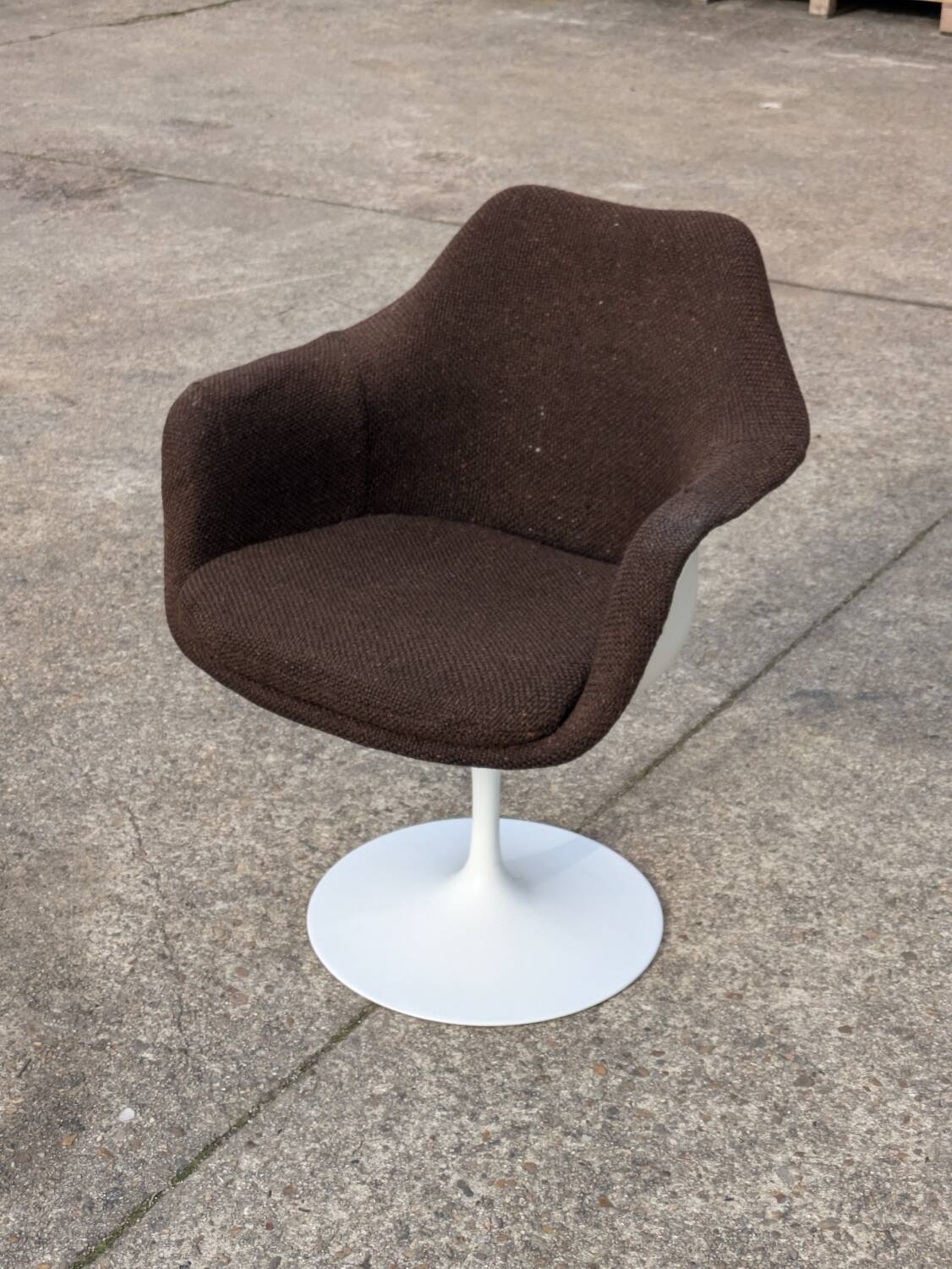 Eero Saarinen Tulip Armchair, Knoll, vintage 1960s