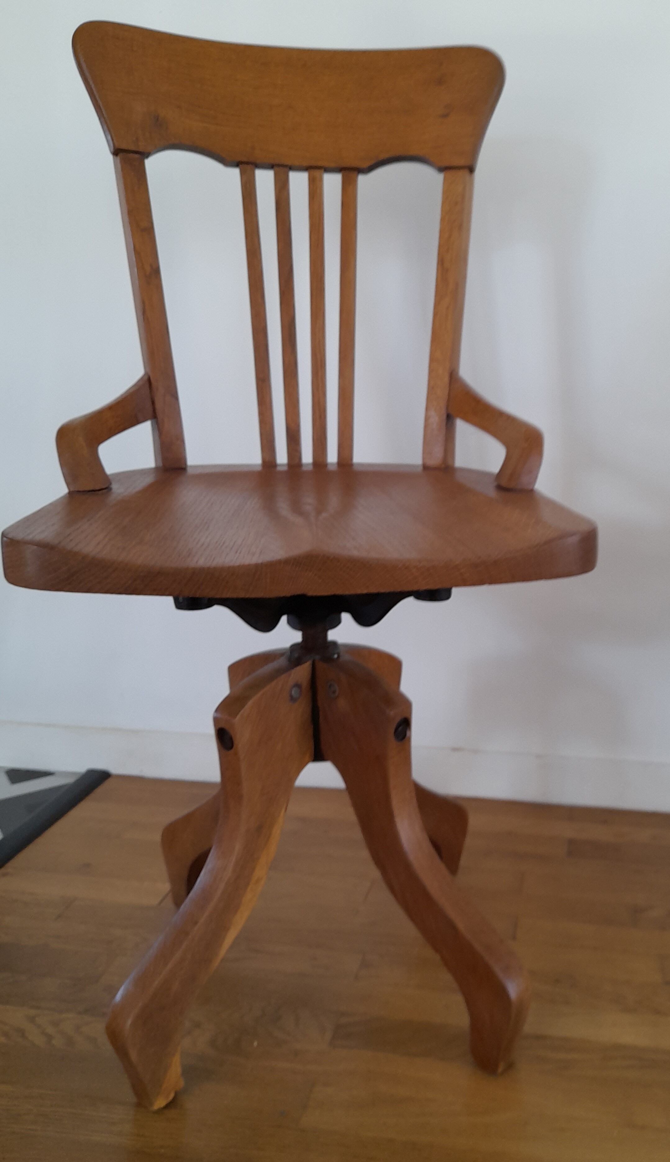 American office chair from the 30s