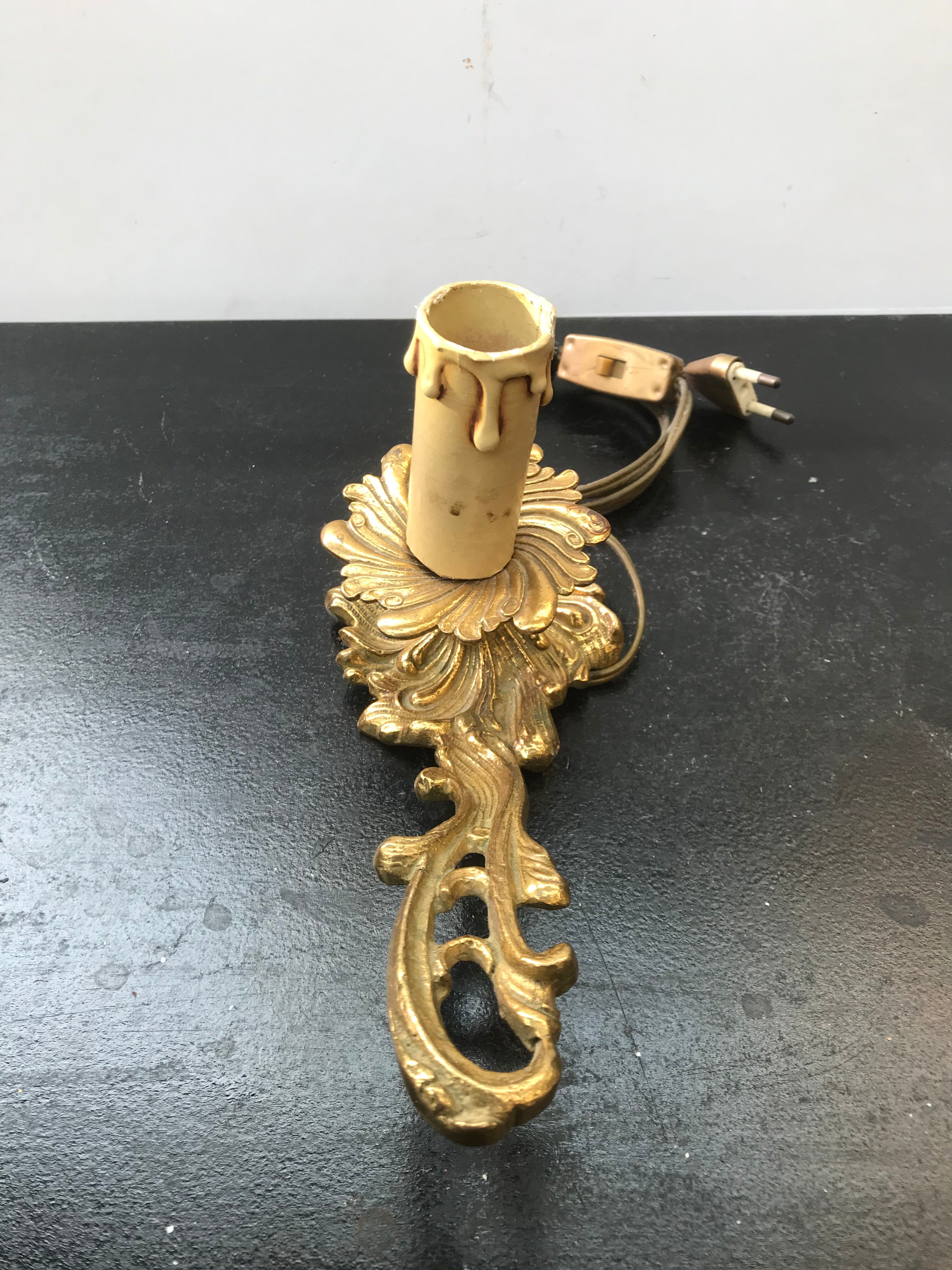 Former bougeoir lamp a main vintage brass