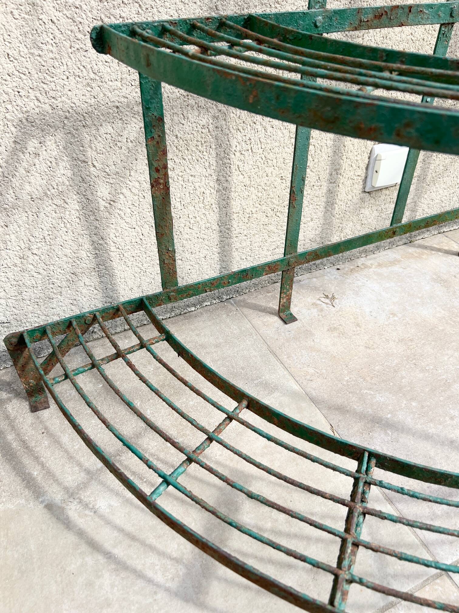 Half-moon plant holder in green wrought iron 1930