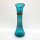 Grand vase de forme diabolo en verre soufflé bleu turquoise avec décor floral • Art Nouveau • 1900s