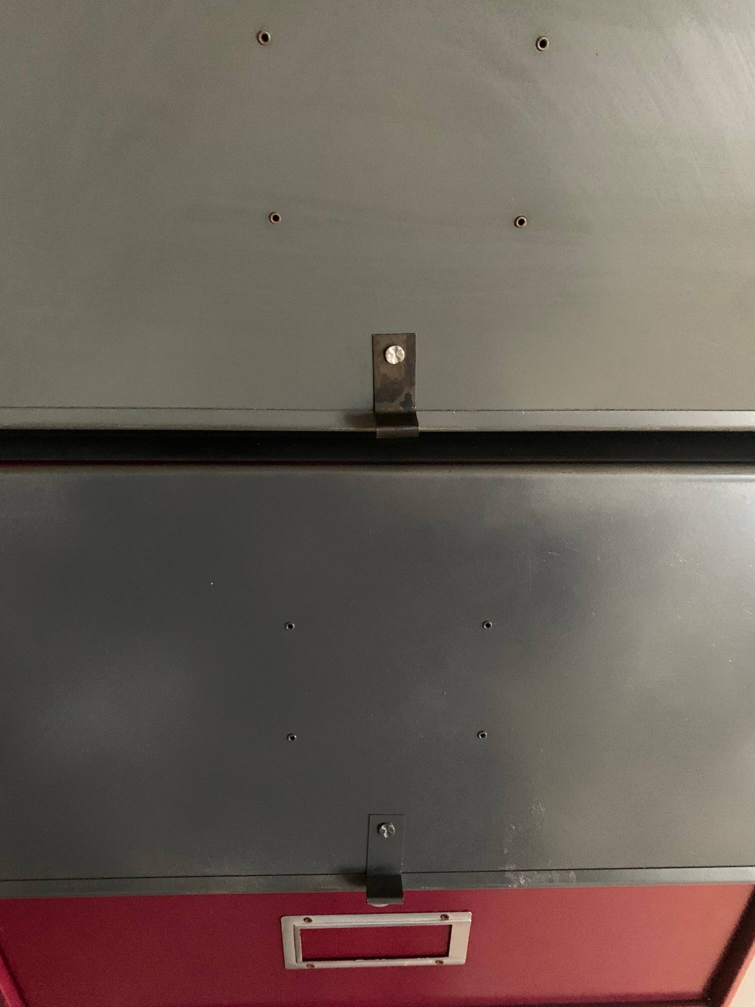 "Roneo" flap column furniture
