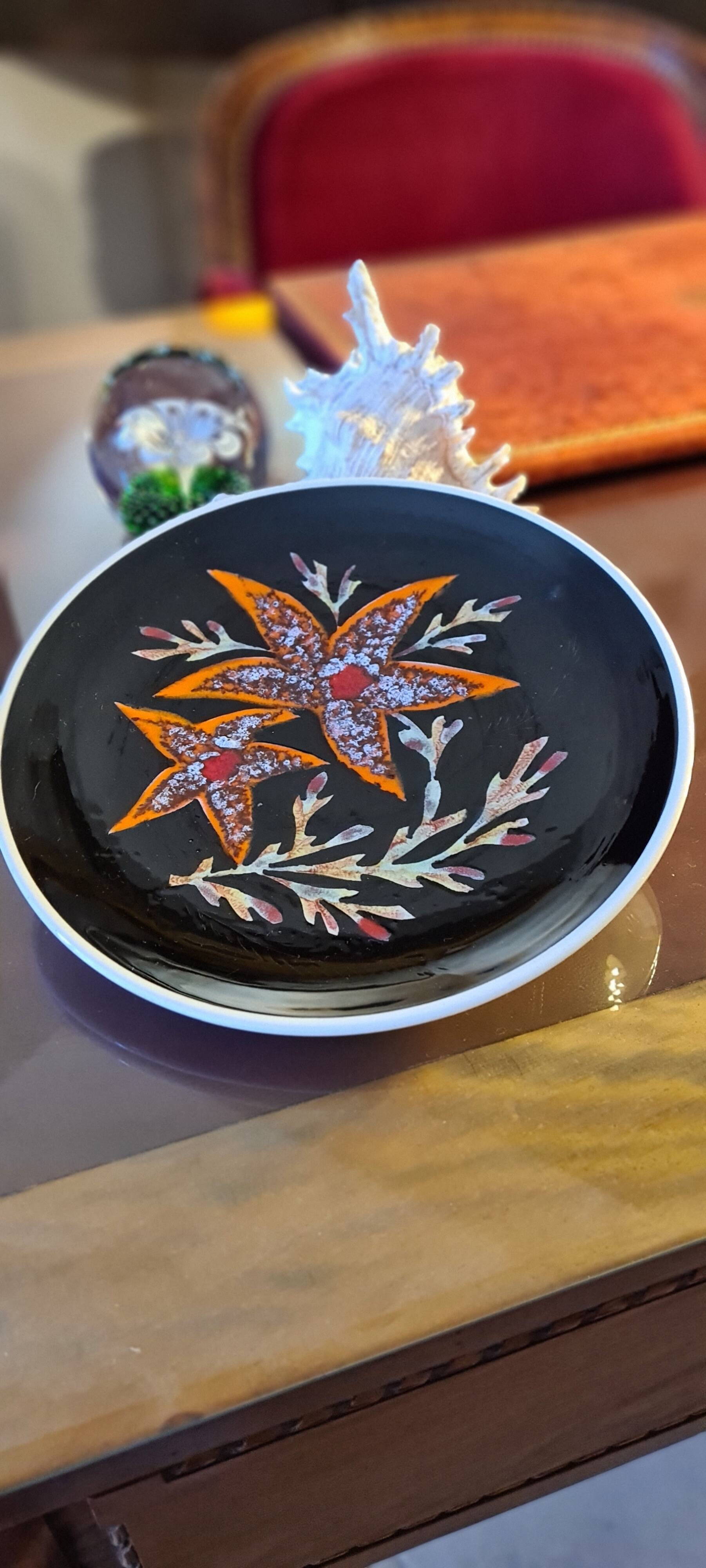 Ceramic starfish dish