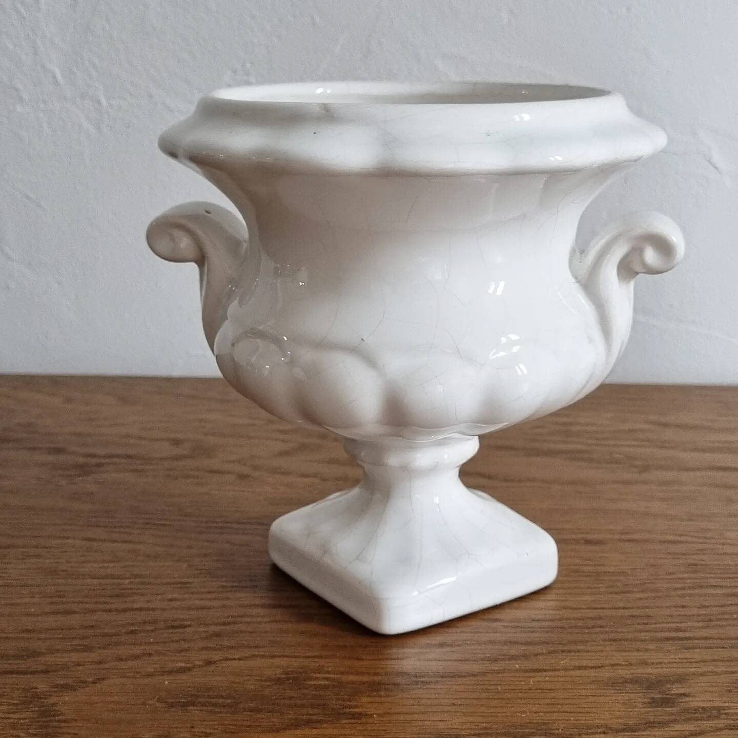 Vintage Medici vase pot holder, old white earthenware
