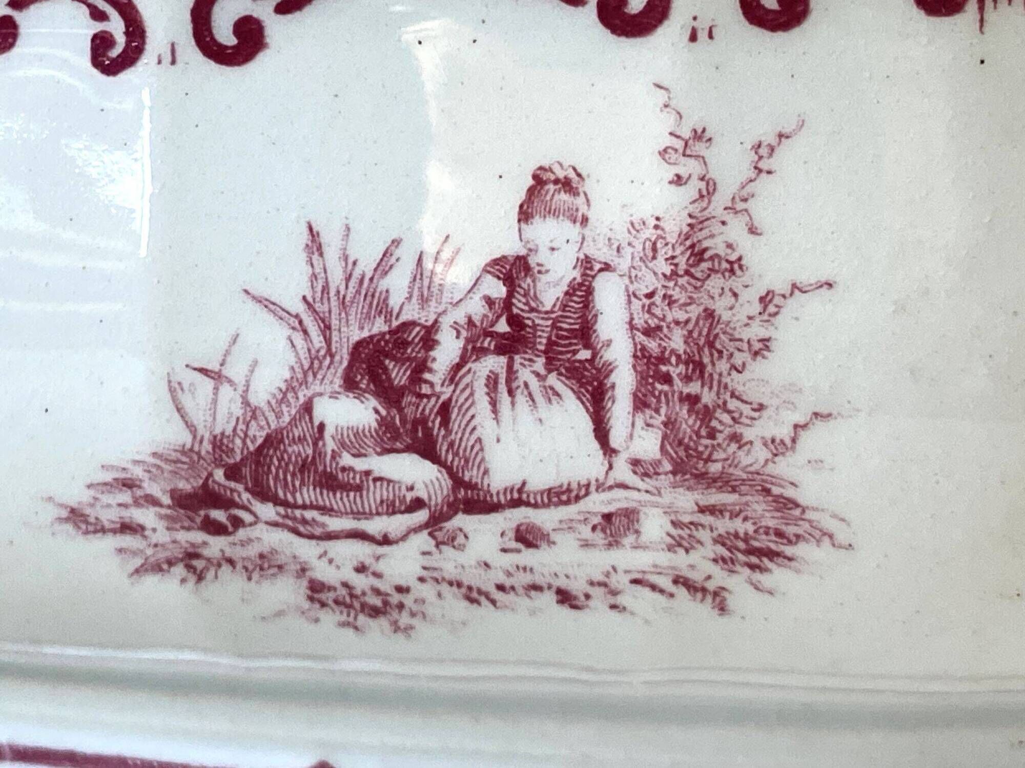 Vegetable dish, Fine Earthenware, Paris, France, Pink Crests, B&Cie Barluet, Creil