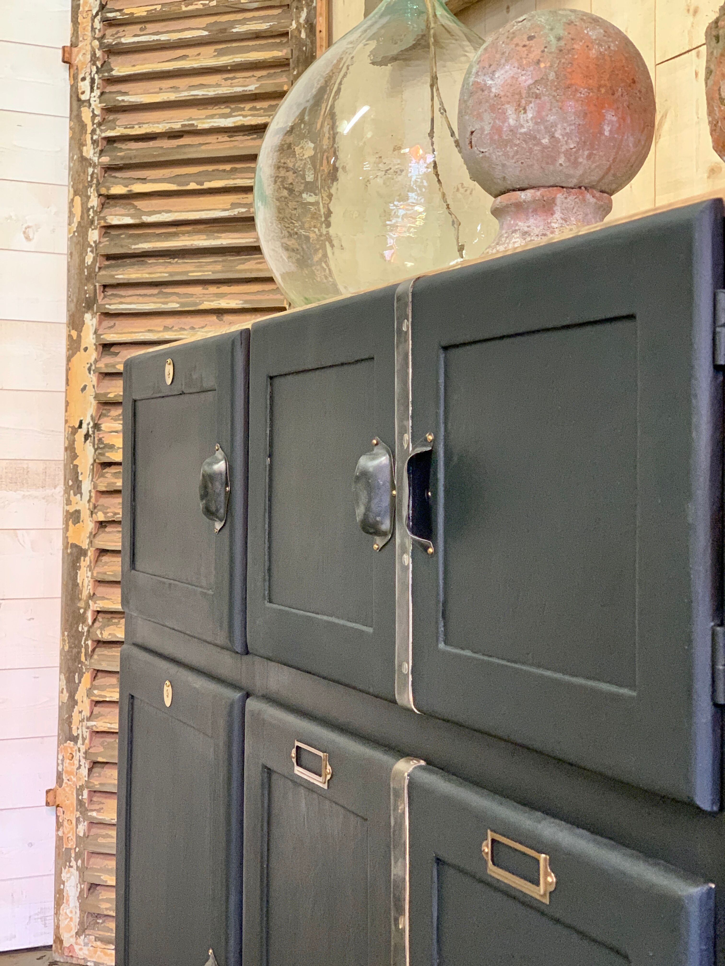 Black workshop buffet 1930