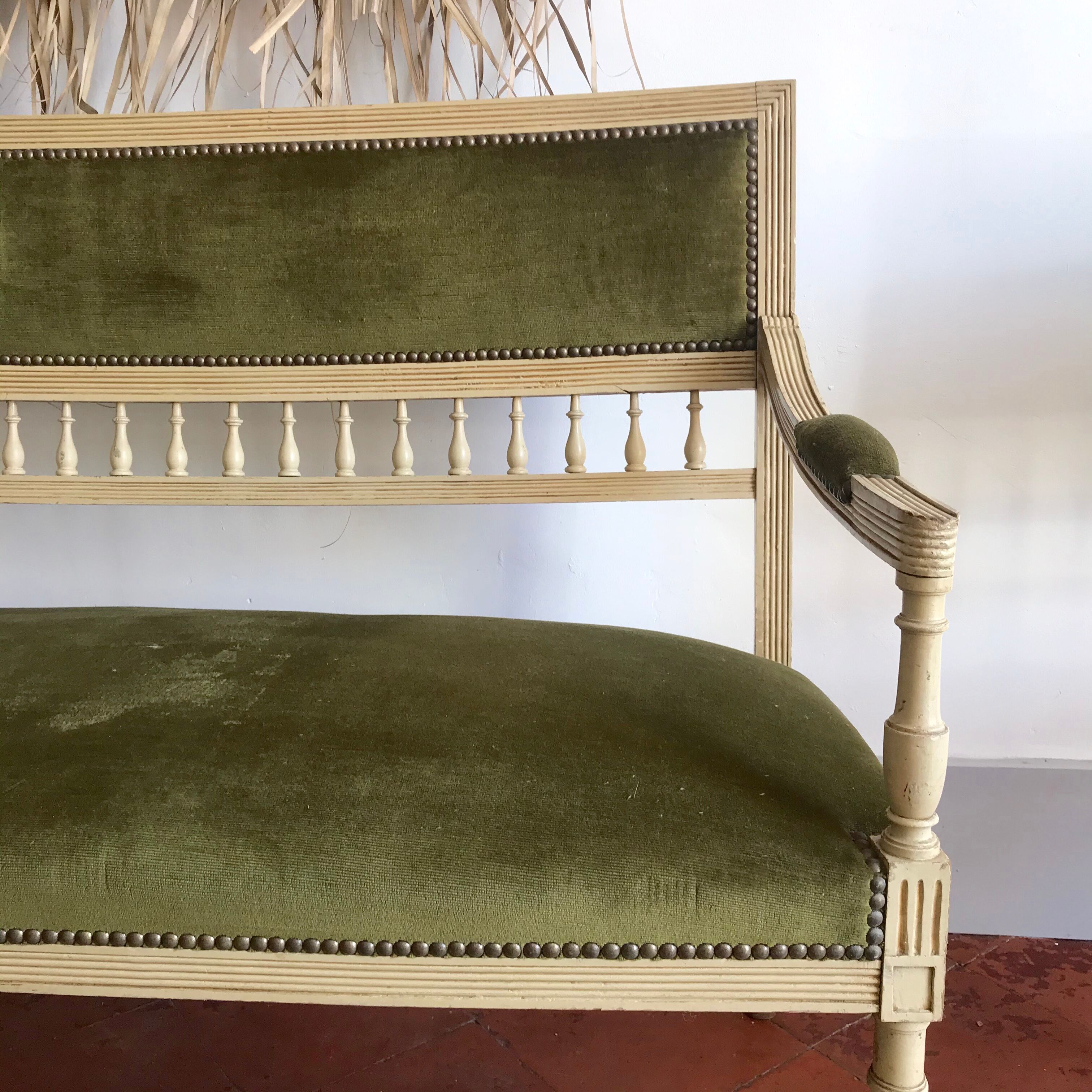 Louis XVI bench and chairs