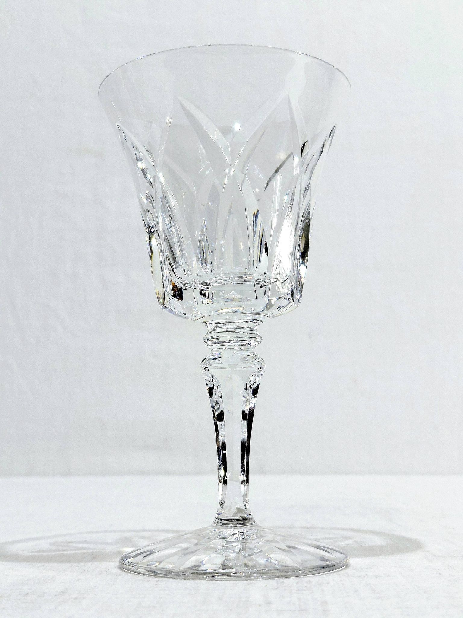 12 verres à vin blanc St Mouis modèle Camargue